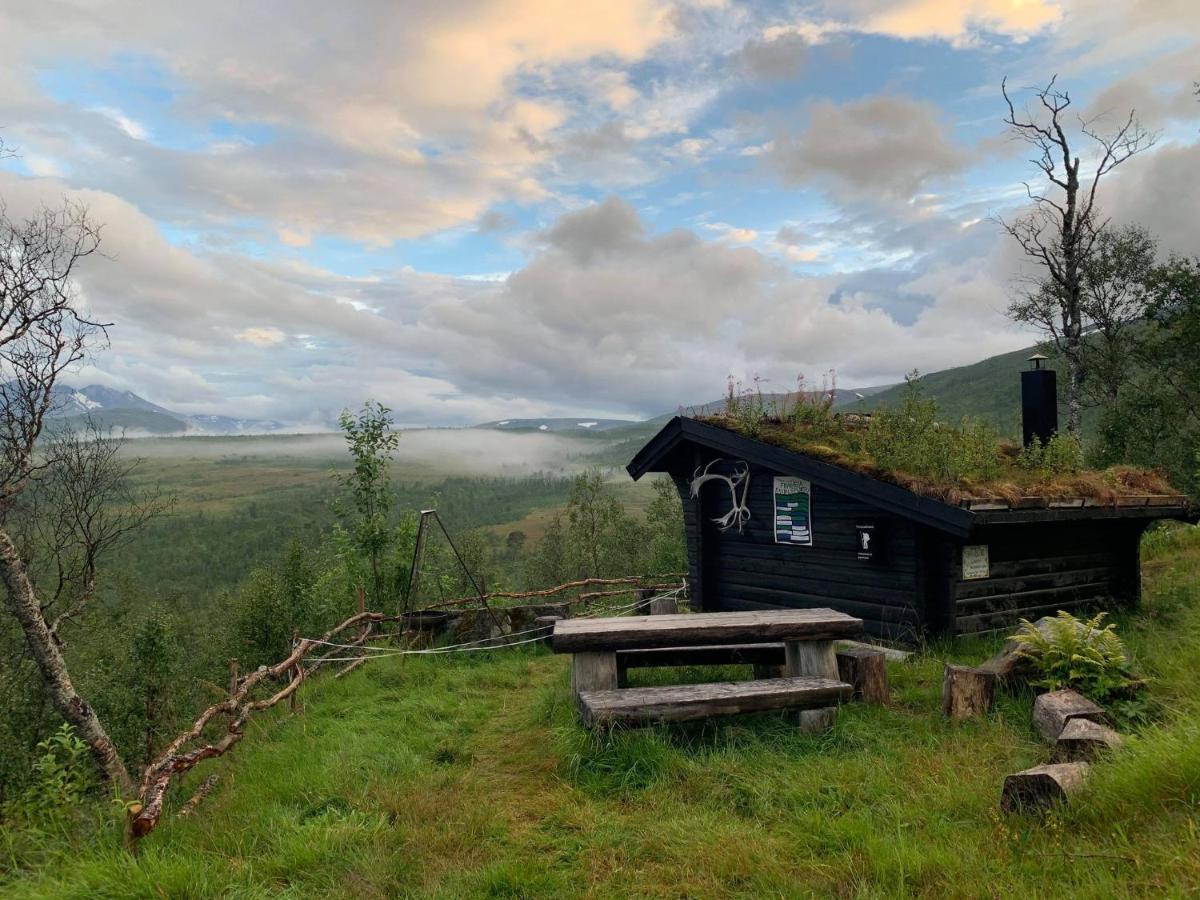 100 Years Old Norwegian Log House In Tromso Villa Екстериор снимка