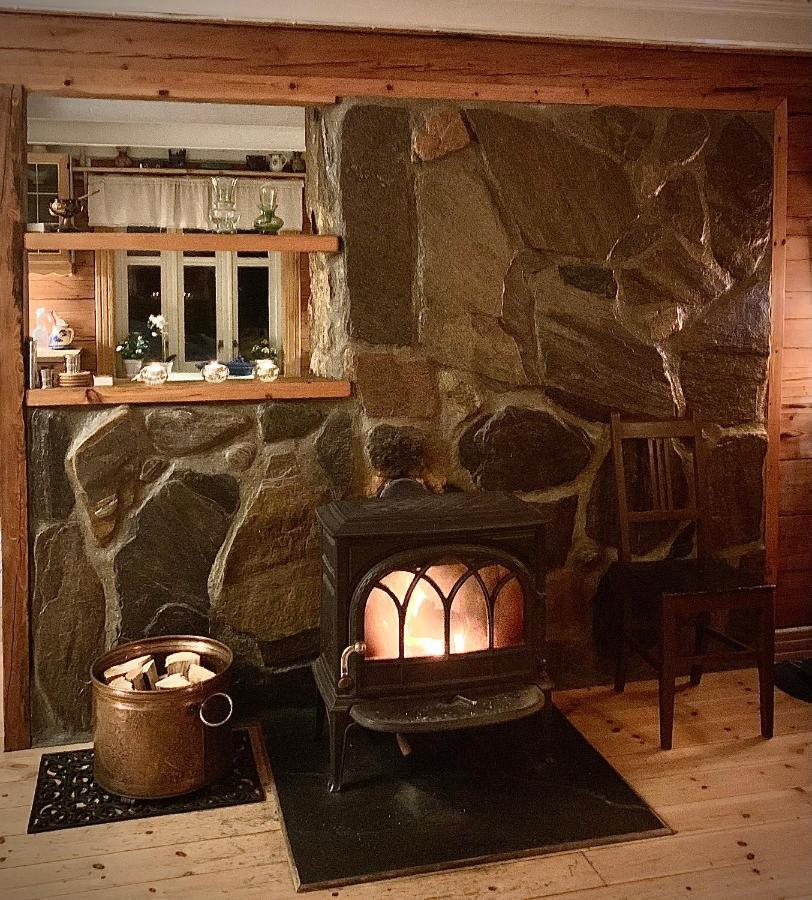100 Years Old Norwegian Log House In Tromso Villa Екстериор снимка